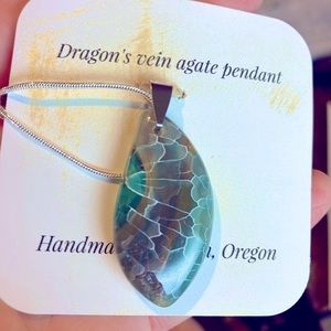 Dragon’s Vein Agate Crystal Pendant